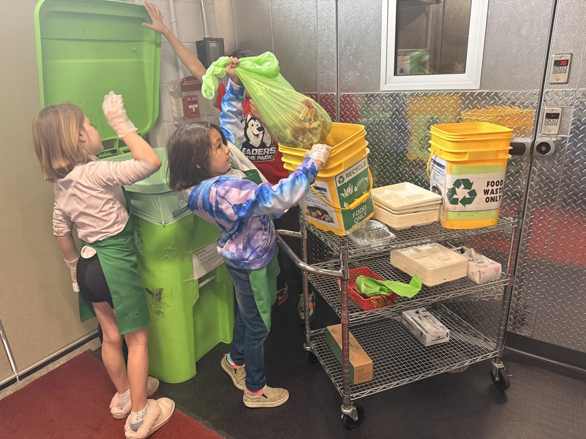 In school cafeterias, kids fight Michigan’s food waste problems