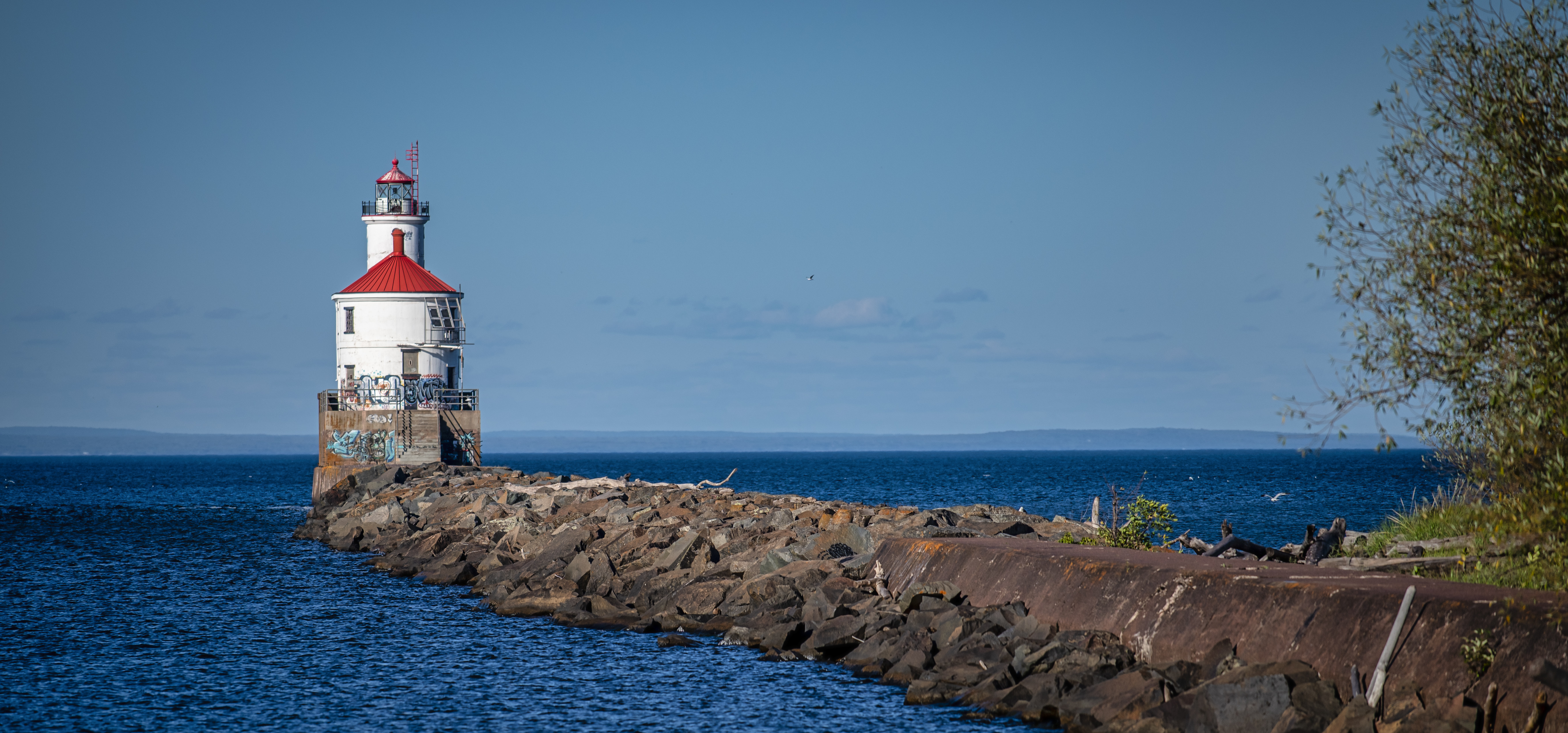 Coast Guard investigating beacon stolen from Superior lighthouse